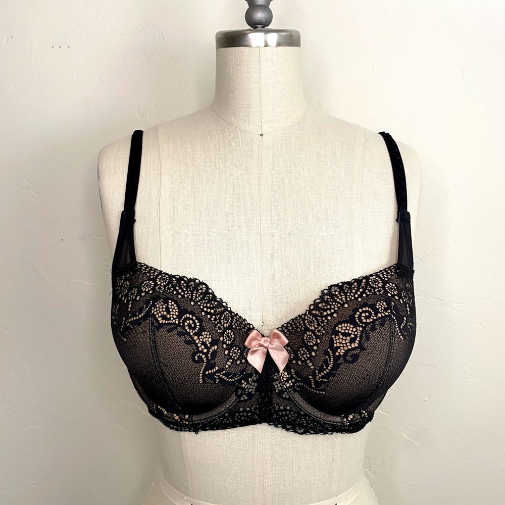 DKNY 32DD Seductive Lights Balconette Black Lace Slightly Padded Bra w/ Pink Bow